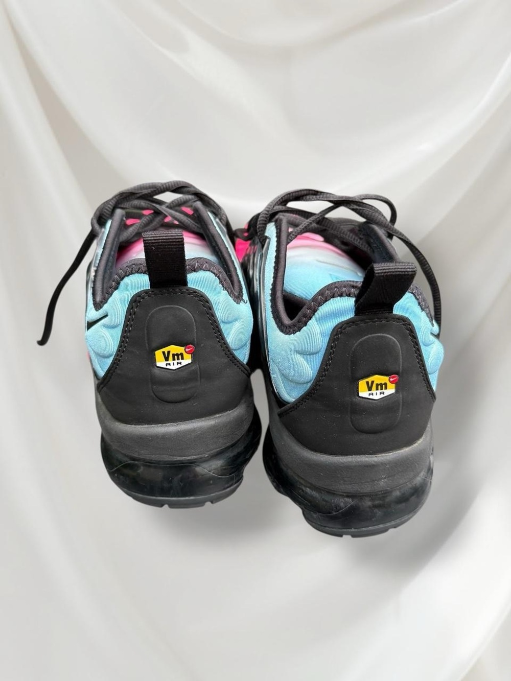 Nike Ombre Pink to Blue VaporMax Plus Sneakers with Black Accents - Picture 3 of 6